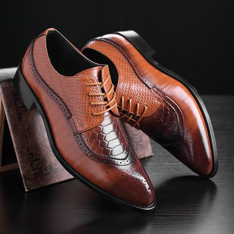 2020 High Quality Italian Leather Shoes Men Fashion Business Shoes Casual Shoes Pointed Toe Shoes Wedding Flat Dress Party Shoes